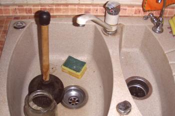 Запушване на мивката: видео инструкция за решаване на проблема