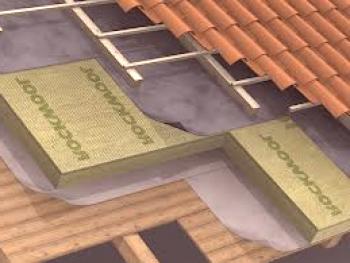Izolacija krova ploče i stana: oprema, materijali, ugradnja