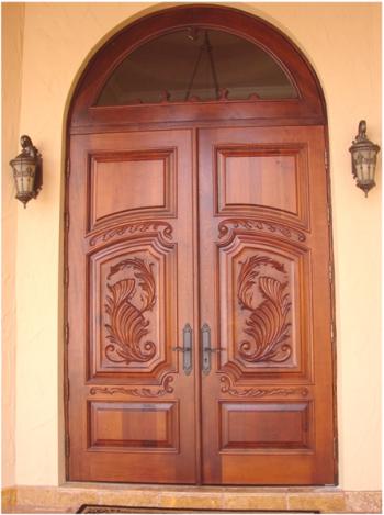 Дървени входни врати: Видове, характеристики, ремонт