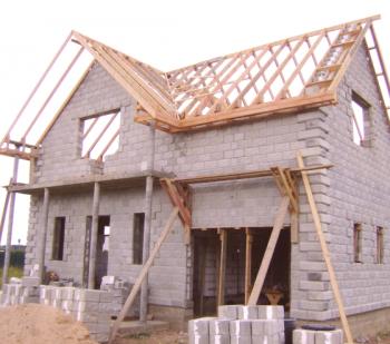 Budování domu, na čem závisí cena?