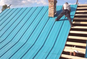 Самонарязващ се сгъваем покрив и неговите видове: стомана, метал, поцинкована, виж снимки и видео