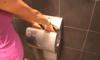 Sušilniki za toaletne roke: montaža in montaža sušilnikov ter nasveti za izbiro