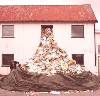Podmínky pro efektivní recyklaci odpadového papíru a světové zkušenosti.