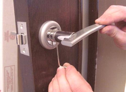 Инсталиране на ключалката във вътрешните врати