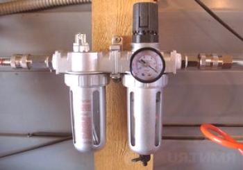 Водният сепаратор за компресора: устройството и принципа на апарата за събиране на вода, създавайки свои ръце