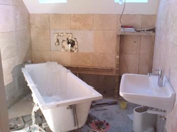 Oprava a renovace podlahy v koupelně