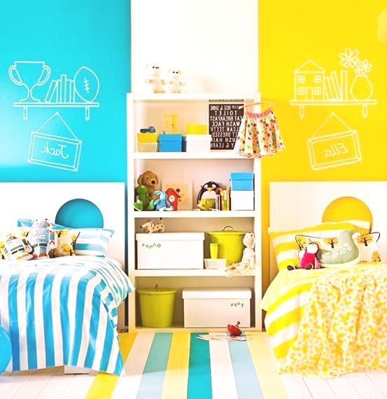 Představme si interiér dětského pokoje pro dvě dívky: hotové projekty