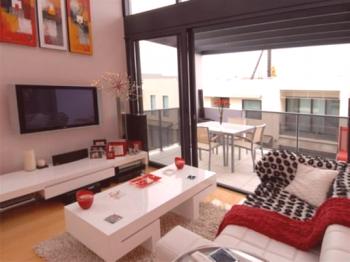Obývací pokoj ve stylu minimalismu: stylový, pohodlný, funkční