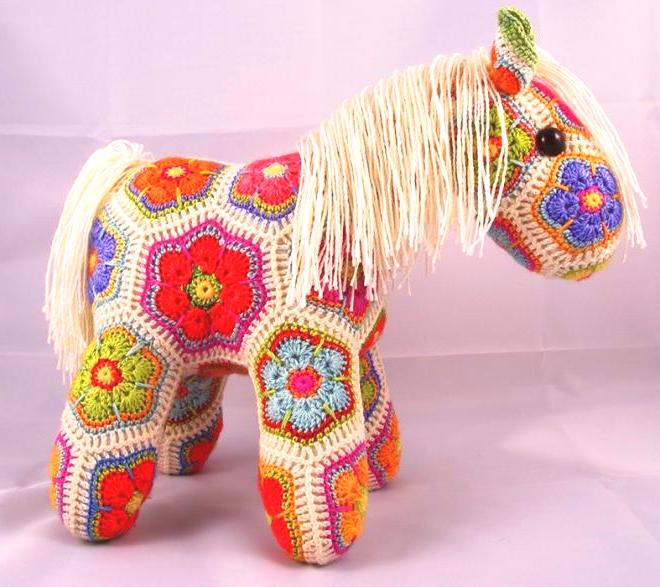 Horse. Плетени играчки, схема