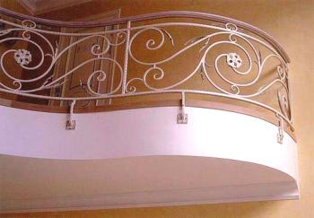 Umjetničko kovanje za balkonske ograde