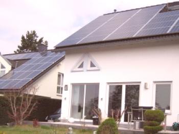 Střecha ze solárních panelů: montáž a upevnění, recyklace a rekonstrukce střechy