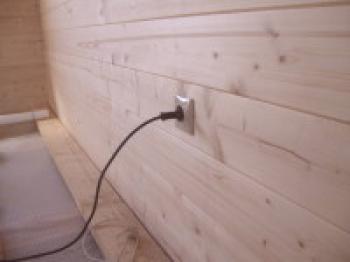 Skryté vysílání v dřevěném domě: funkce instalace