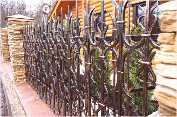 Jak udělat kovaný plot vlastními rukama - výroba kovaného plotu