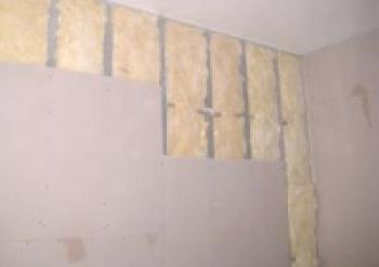 Звукоизолация стени на сухото строителство - шумоизолация стени на сухото строителство