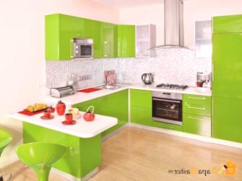 Jak používat zelenou v kombinaci kuchyňských barev?
