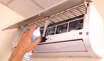 Почистване на домашния климатик: поддръжка на вътрешното, външното и дренажната система