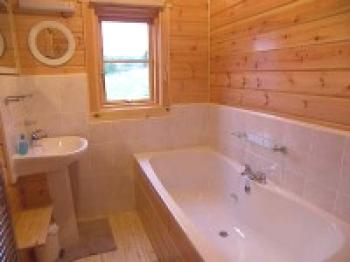 Koupelna v dřevěném domě - správné nastavení + Video