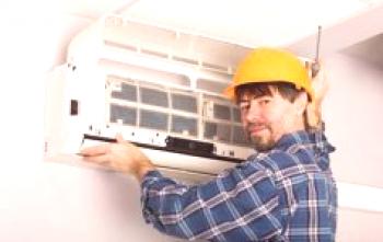 Údržba a opravy klimatizačních systémů