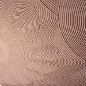 Aplikace texturovaného nátěru na strop bytu
