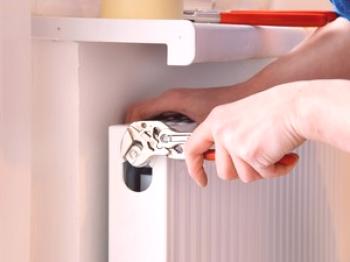 Úprava topných baterií v bytě: typy uzavíracích ventilů, jak nastavit vytápění soukromého domu