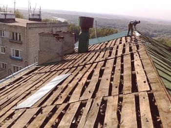 Неизправен запис за поправка на покрива е проба, която е длъжна да поправи
