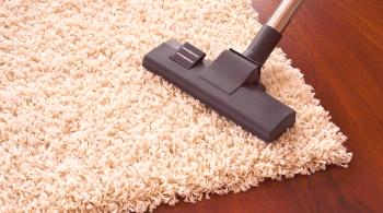 Jak vyčistit koberec doma