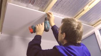 Как да се определи PVC панели към тавана: етапи на работа