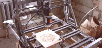 Vyrábíme CNC obráběcí stroje vlastníma rukama