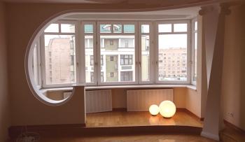 Комбинацията от балкон с една стая: характеристики на реконструкция