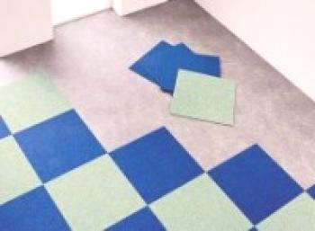 Co je to dobrý koberec dlaždice a jak se to dělá správně