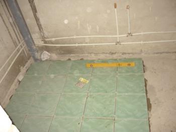 Технология за полагане на плочки на пода: инструкции стъпка по стъпка