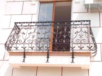 Kované železné oplocení balkóny a robustní zábradlí