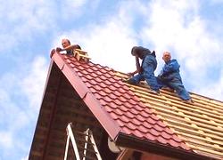 Montáž a náklady na střechu z kovu