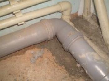 Kako spojiti kanalizacijske cijevi - priključak kanalizacijskih cijevi