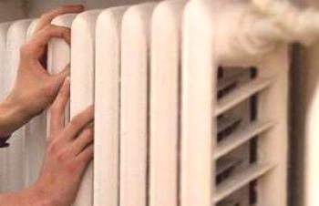 Špatné vytápění baterií v bytě: příčiny nečinnosti radiátorů, řešení problémů