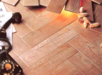 Плочки за подови настилки от кварц: особености на подреждането на 