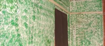 Вътрешна декорация на стени с пластмасови панели с изолация