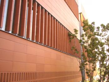 Облицовъчни външни стени с керамичен материал: монтаж на фасадни системи и лепило