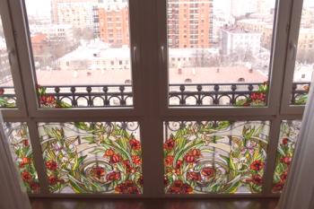 Zasklení francouzského balkonu: skládací, zvedací a posuvné konstrukce