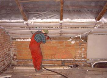 Toplinska izolacija potkrovlja, kako napraviti parnu barijeru stropa, hidro- i zvučnu izolaciju krova iznutra, više na fotografiji i videu