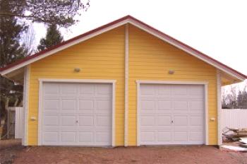Изграждаме отделен гараж: избор на място и материали