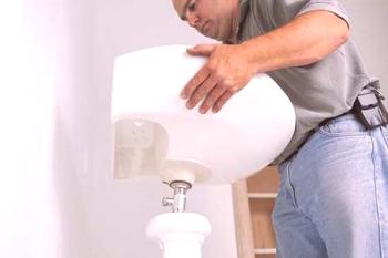 Как да инсталирате мивка в банята