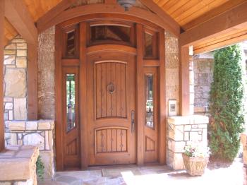 Vhodna vrata v zasebno hišo