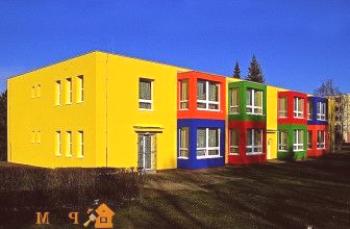 Технологията за оцветяване на фасадите на частни домове с примери за снимки