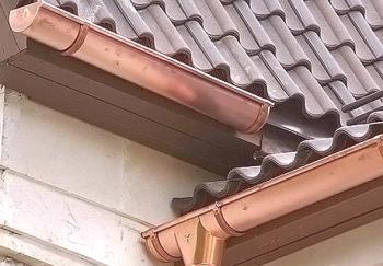 Římsy na střechu vlastníma rukama, jak udělat dlaždice instalaci na střeše