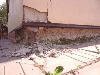 Причините за разрушаването на основата, полагането на къщата - методите за защита на мазето