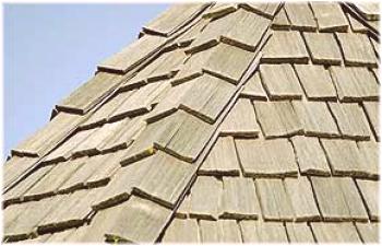 Dřevěná střecha: zařízení, instalace a komponenty dřevěné konstrukce